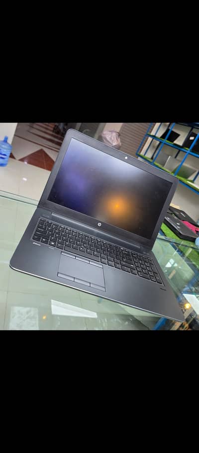 HP Zbook g3 i7 6820HQ with 2GB Nvidia Graphics
