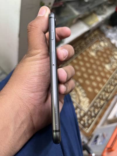 Apple iPhone 8