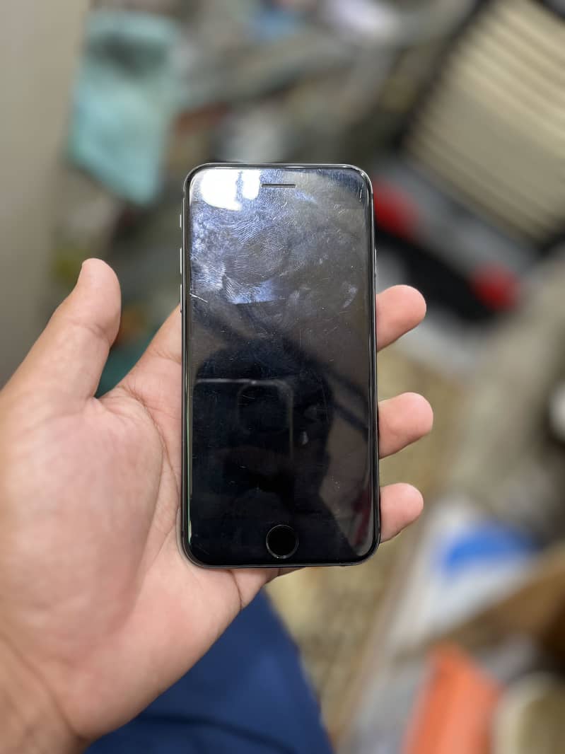Apple iPhone 8 2