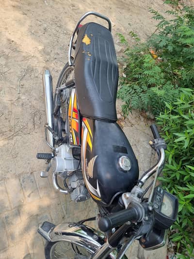 Honda CD 70 black
