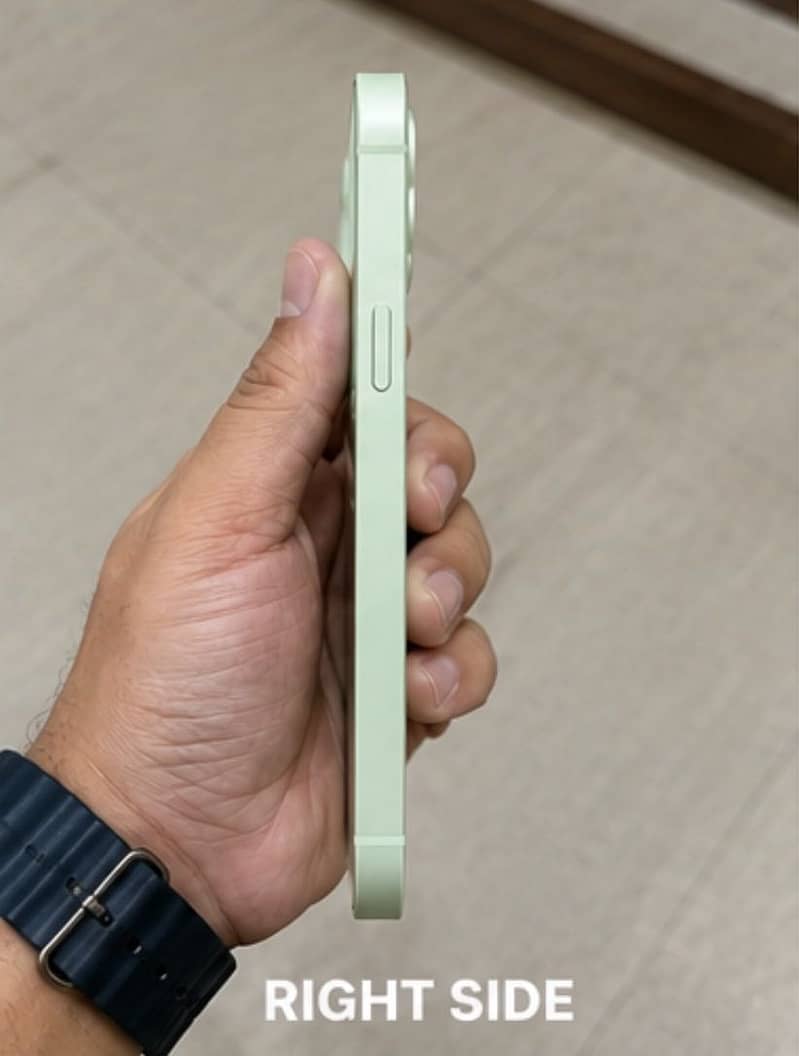 iPhone 12 4