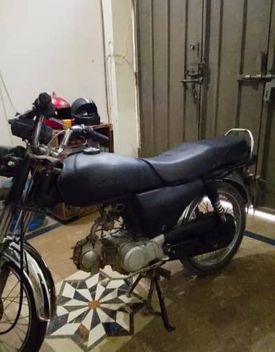 Road prince 70cc For Sale call : 03114490856