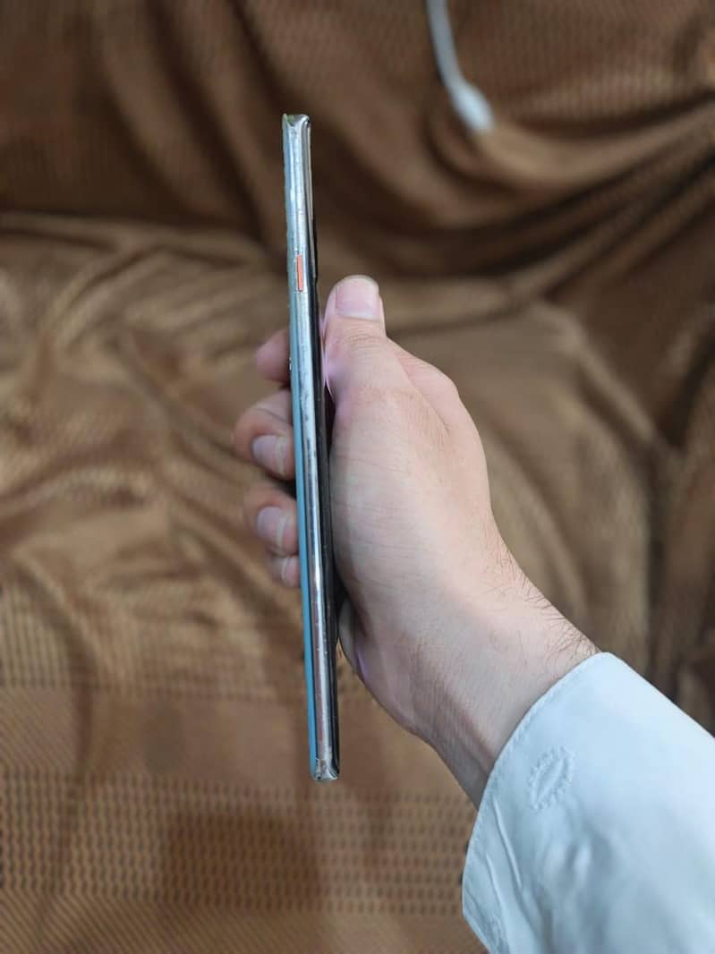 Tecno CAMON 40 Pro 5