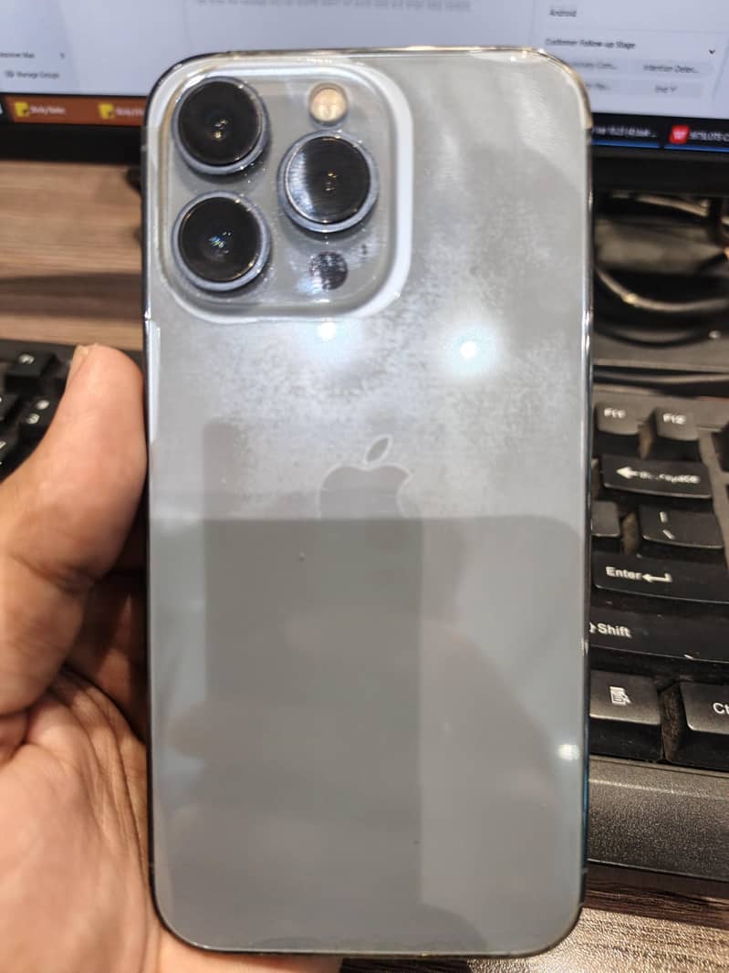 Apple iPhone 13 Pro 1