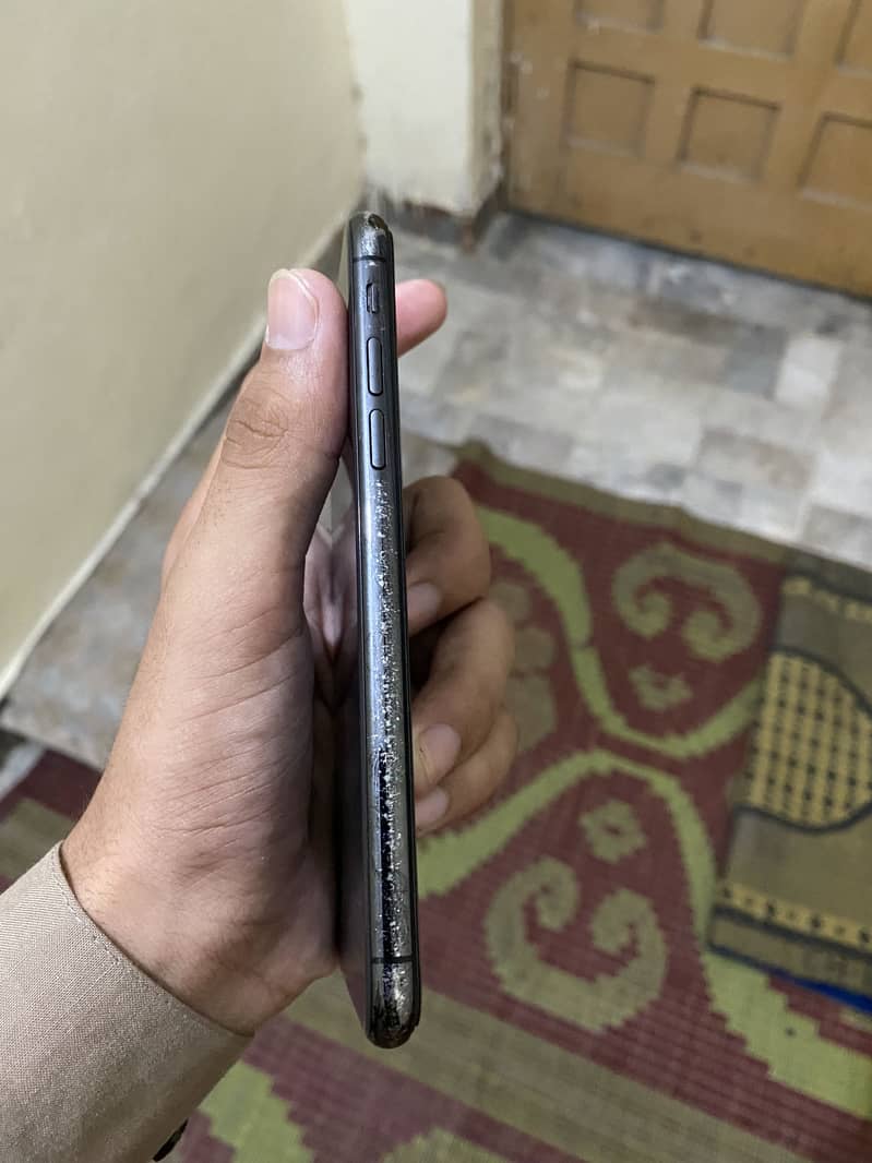 iPhone X 5