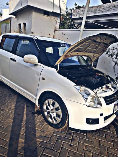 Suzuki Swift 2010 dlx white