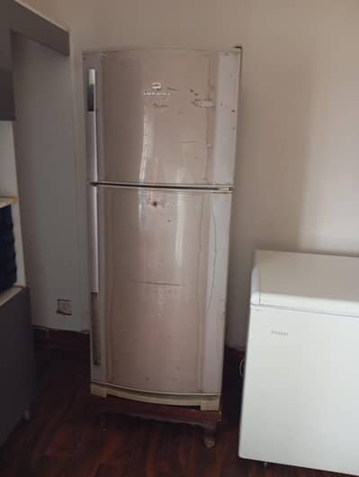 Dawlance Full-Size Refrigerator for Sale