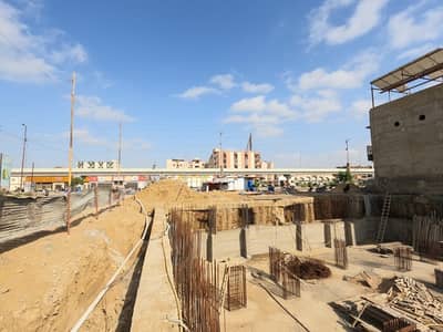 LUXURIOUS FLAT ON 300 FEET MAIN ROAD Surjani Town - Sector 5B ON INSTALLMENTS AVALIVLE