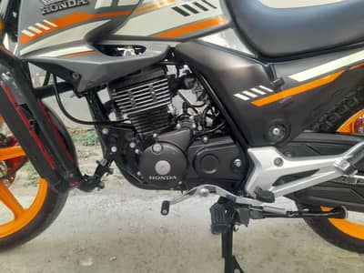 Honda CB 150F 2024