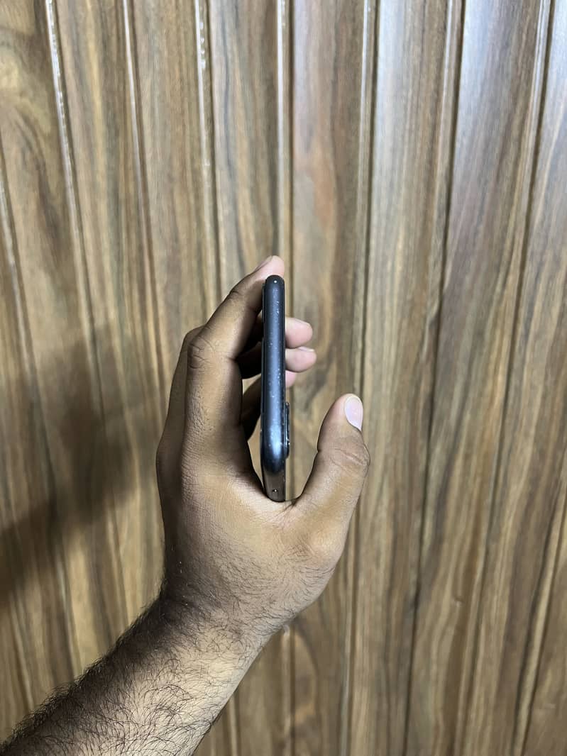 Apple iPhone 8 Plus 5