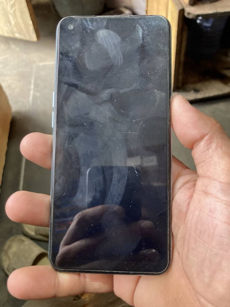 OPPO A76 1