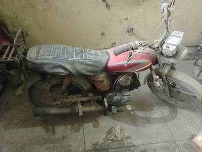 Yamaha YB 100
