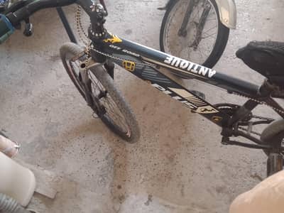 cycle ki condition achi ha laken tyre change ho gae