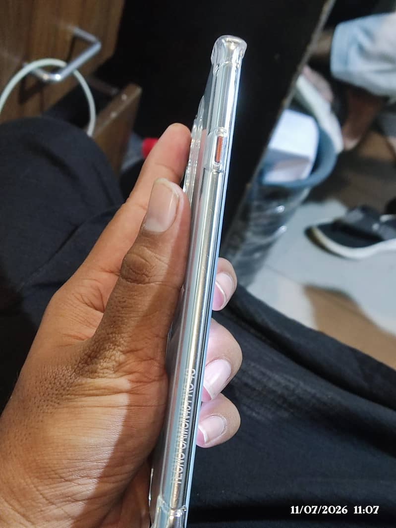Tecno CAMON 40 Pro 4
