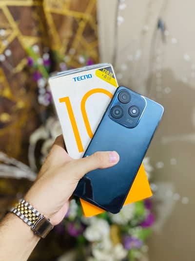 Tecno Spark 10C 8+1258 gb original box and charger