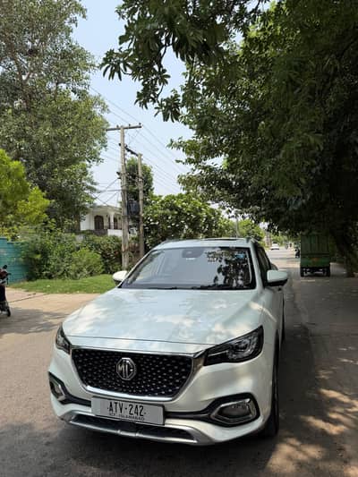 MG HS 2021