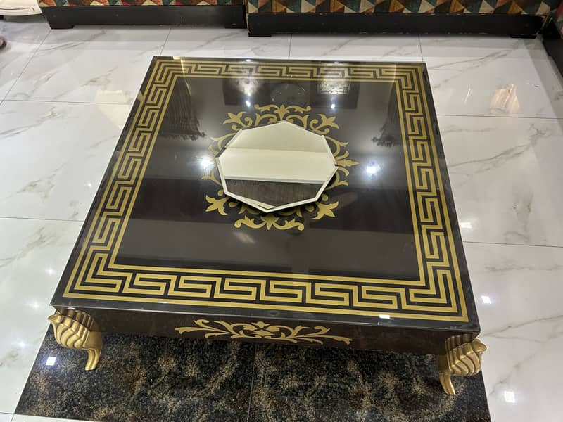 Centre table 0