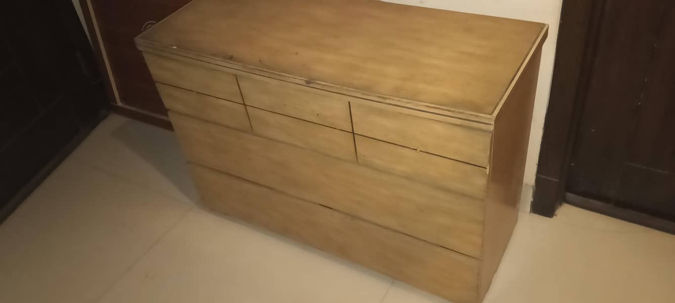 dressing table 0
