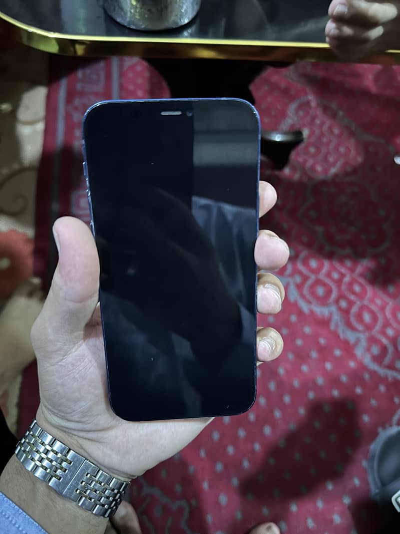 Apple iPhone 12 2