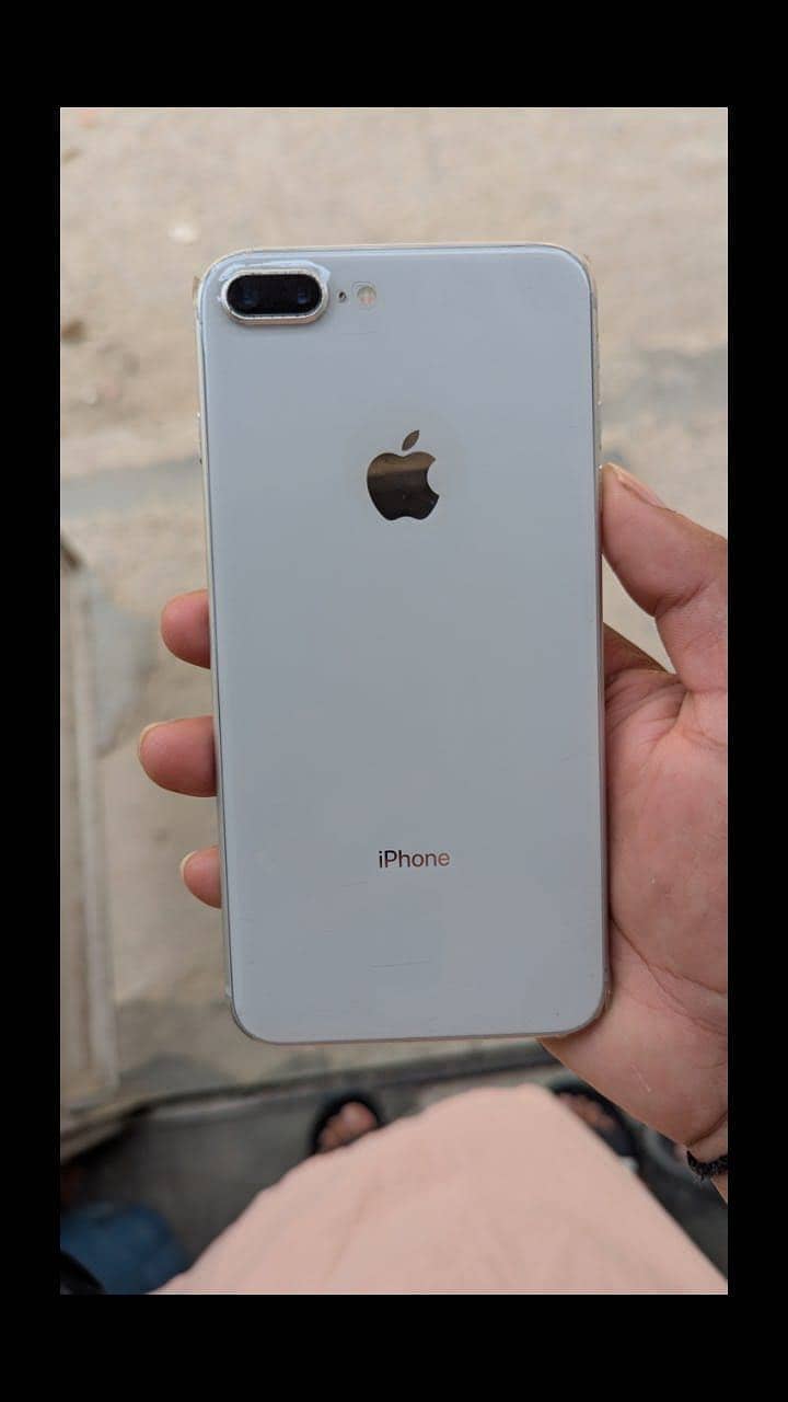 Apple iPhone 8 Plus 2