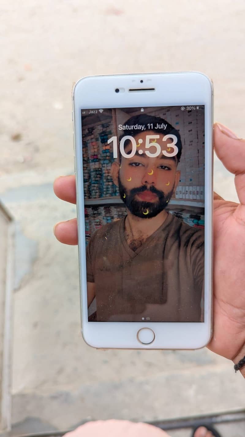 Apple iPhone 8 Plus 3