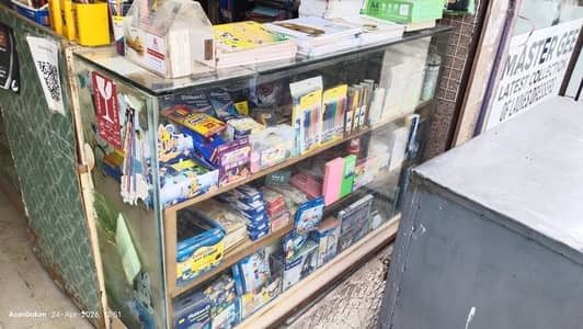 shop display Counter 5ft width Glass counter with wheels & steel Frame