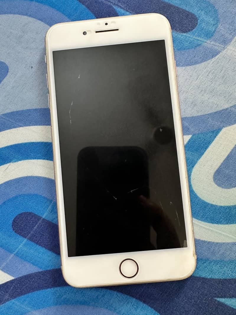 Apple iPhone 8 Plus 1