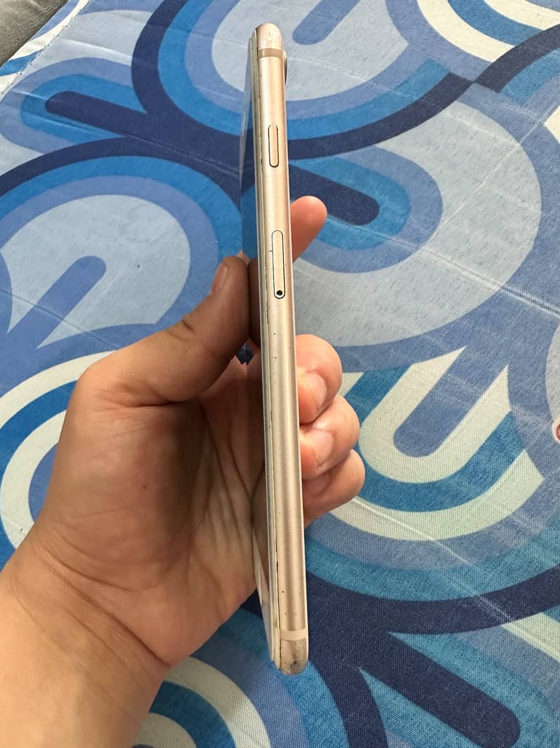 Apple iPhone 8 Plus 5