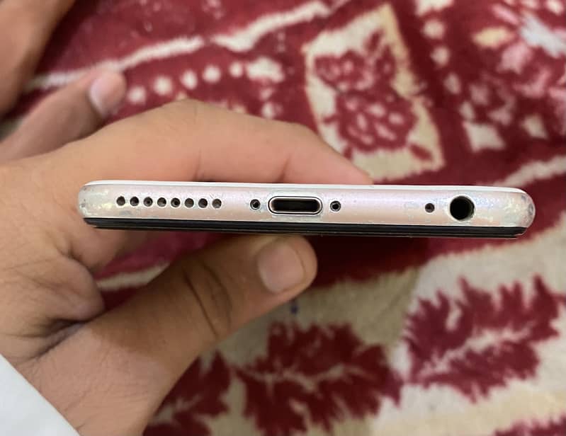 Apple iPhone 6S Plus 2