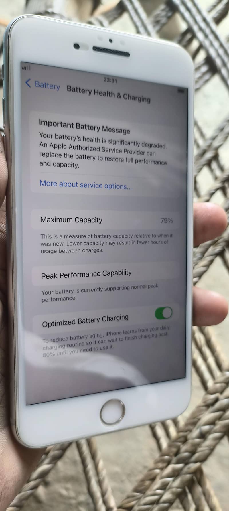 Apple iPhone 8 Plus 1
