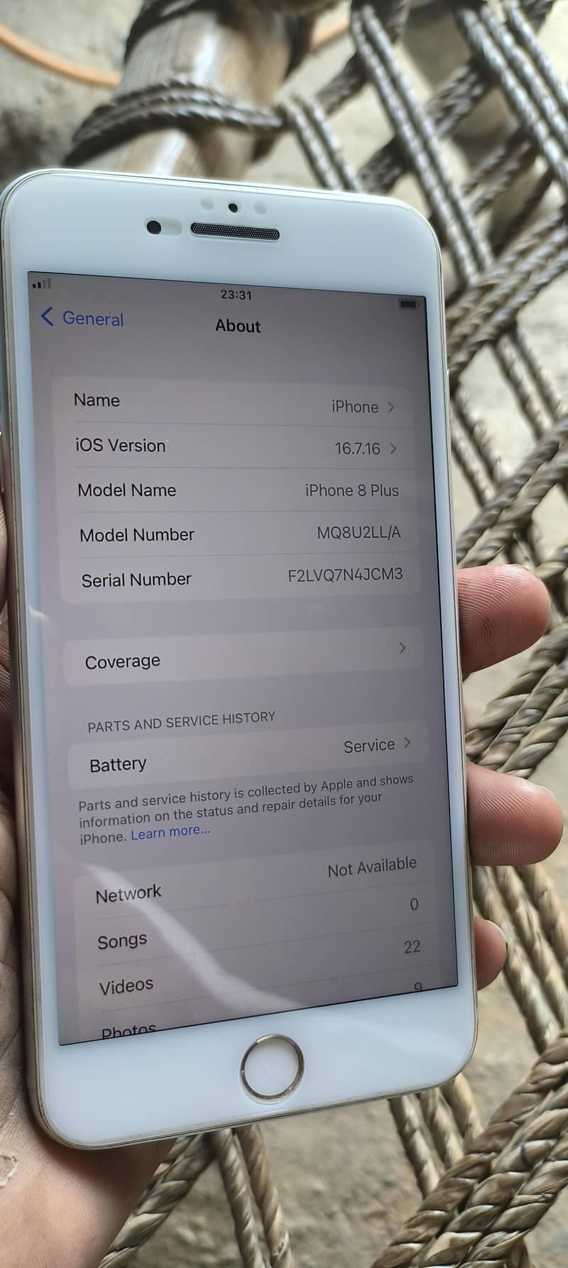 Apple iPhone 8 Plus 3
