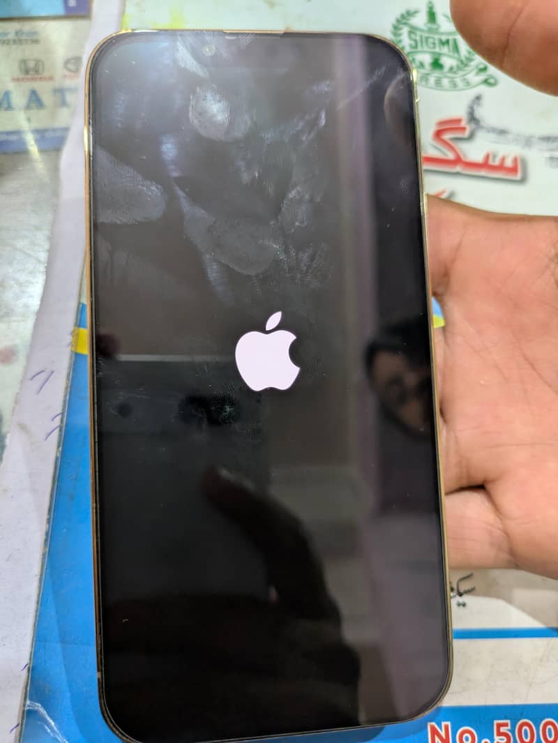 Apple iPhone 13 Pro 4
