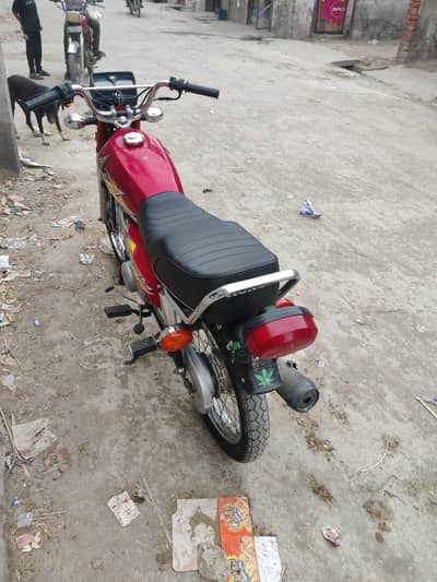 Honda 125 cc available