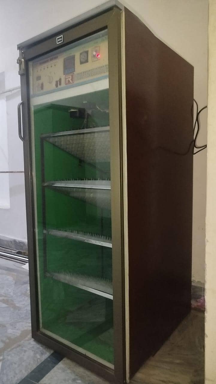 incubator 7