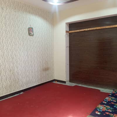 Sgnal room available for rent in h13 Islamabad