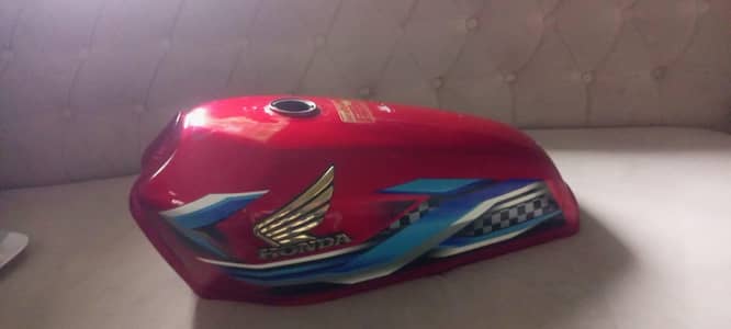 honda 125 red colour