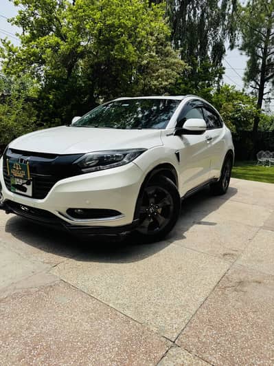 Honda Vezel Z Sensing Hybrid. Brand New condition. . Total genuine