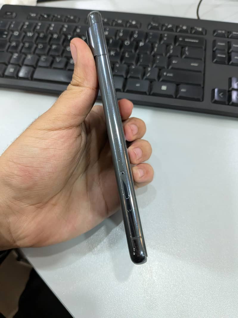 Google Pixel 8 Pro 2