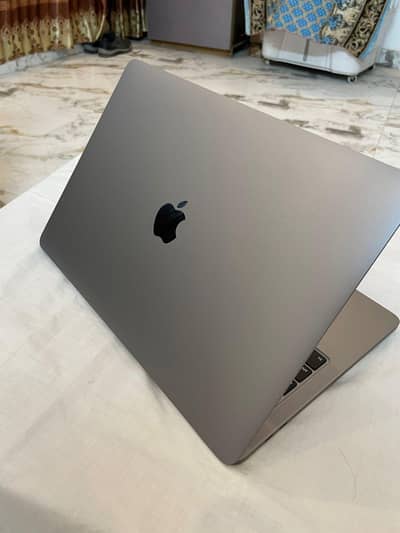 Macbook pro 2020 intel_Core i7 13.3"inch (16/1TB)