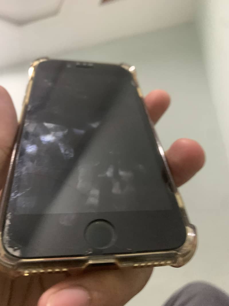Apple iPhone 7 1