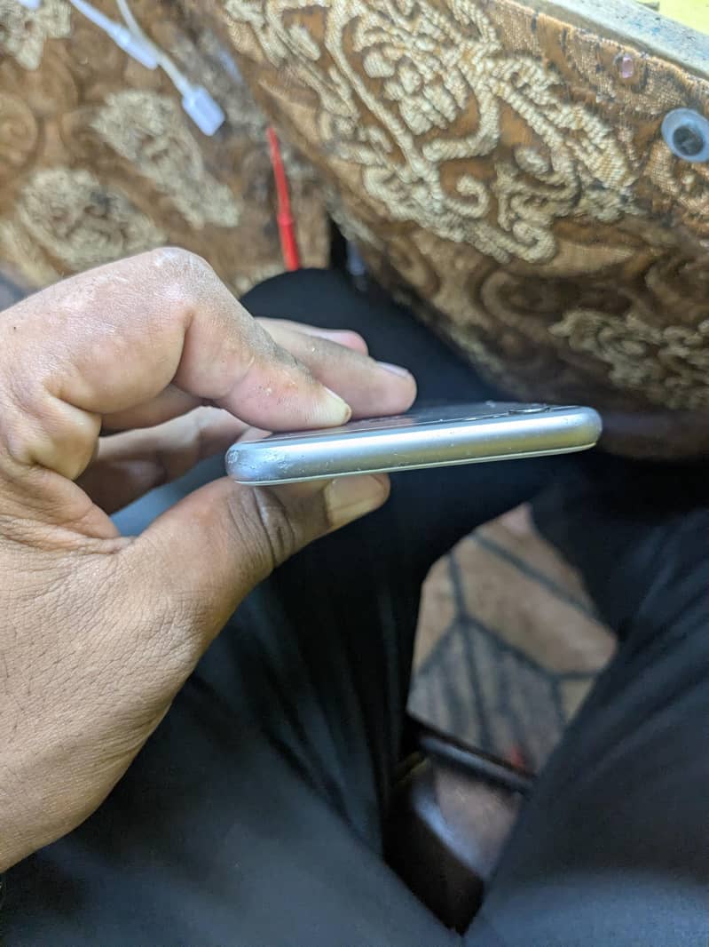 Apple iPhone 6S 2