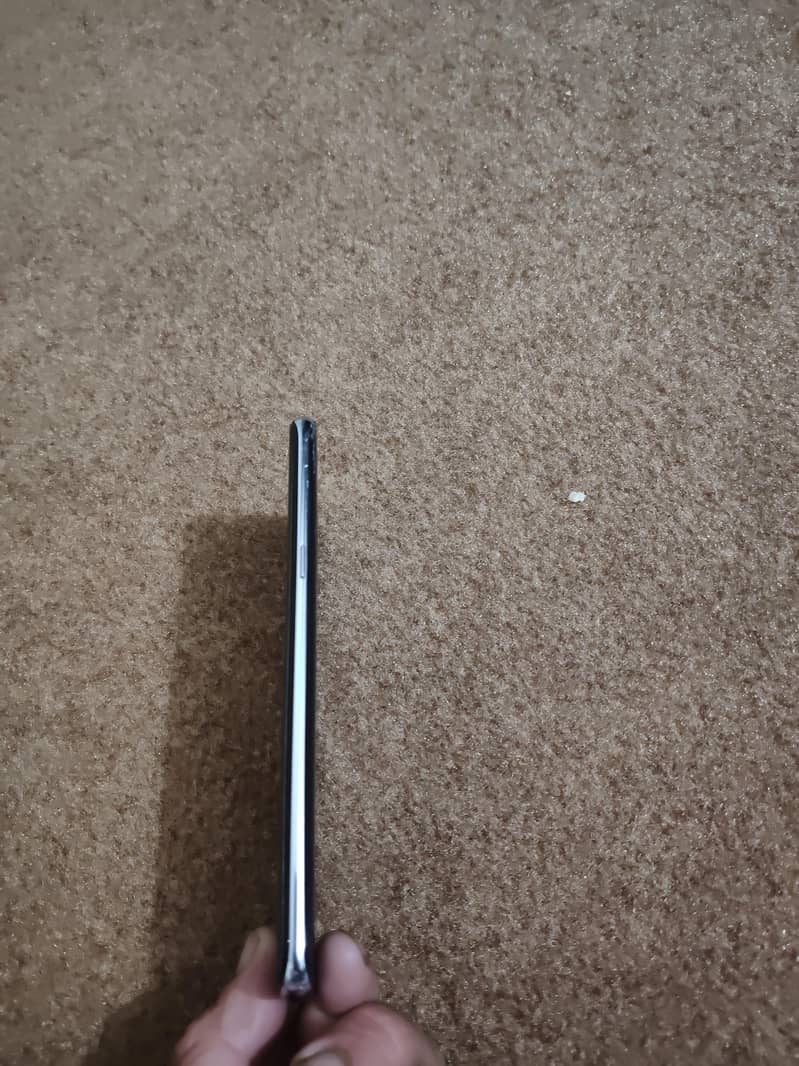 Samsung Mobile S8 Plus 2