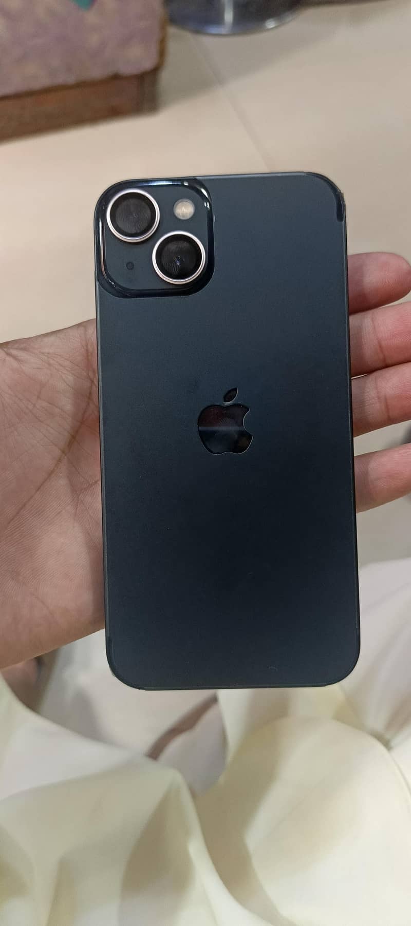 Apple iPhone 13 1