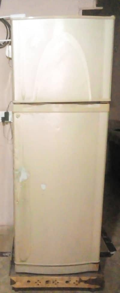 Dawlance Refrigerator 12 CFT - Excellent Condition - Lahore