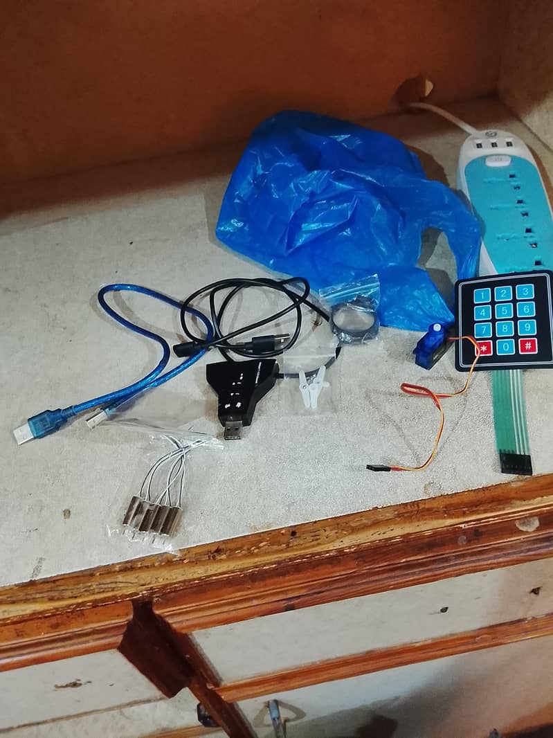 Arduino/Electronics Components Kit-Servo Motor,Keypad,USB cable,Access 2