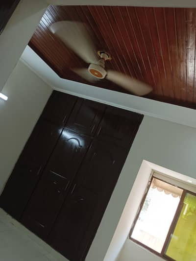 G-11/4 FGEHA E-Type First Floor Flat For Sale