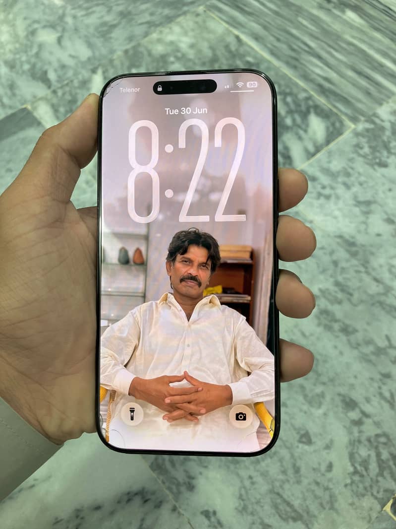 Apple iPhone 16 Pro Max 7