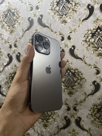 Apple iPhone 13 Pro