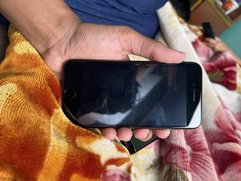 Apple iPhone 8 2