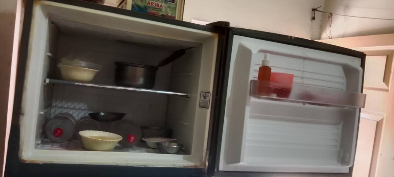dawlance fridge 1